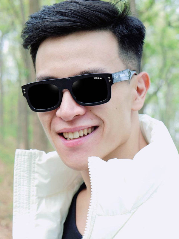 Classic Wayfarer Sunglasses (60 mm) - SunglassesMart