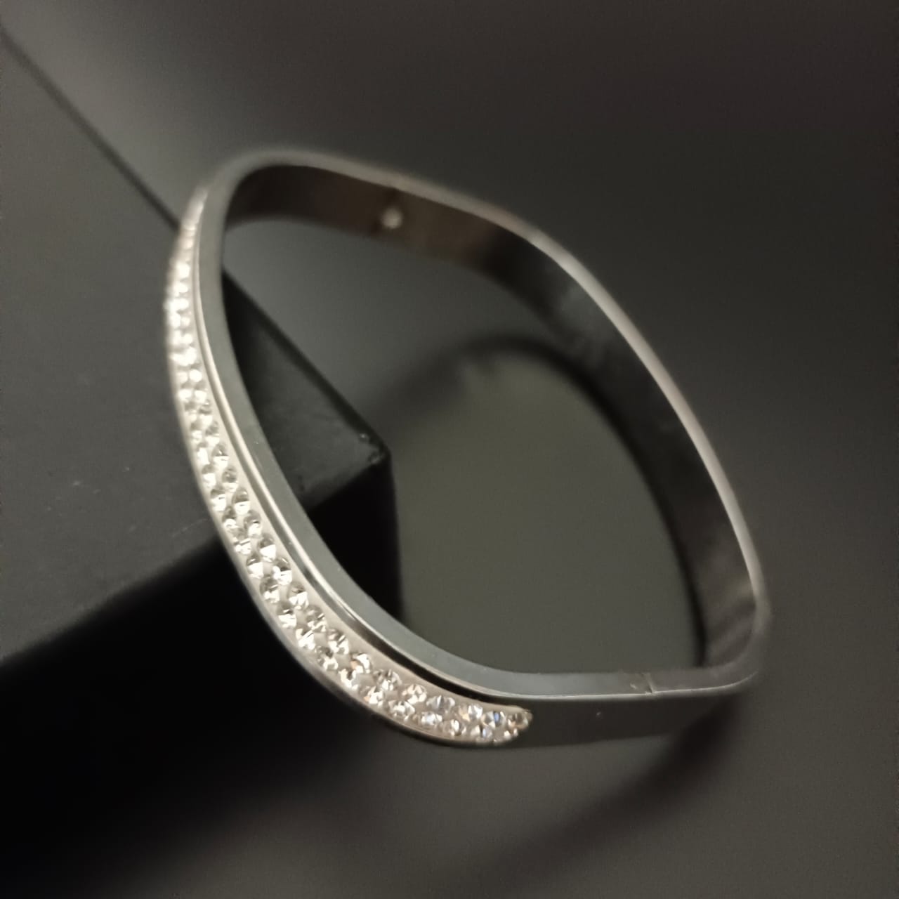 New Silver Rectangular Style Design Diamond Bracelet For Women and Girl