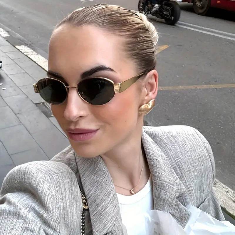 Stylish Oval Metal Frame Anti-reflective Eyeglasses - SunglassesMart