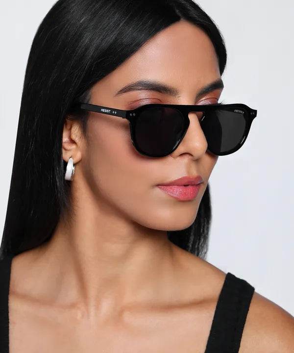 Double Bridge Oval Black - SunglassesMart