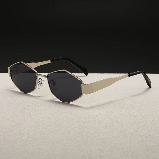 Women’s Retro Rhombus Punk Hip-Hop Metal Frame Fashion Glasses - SunglassesMart