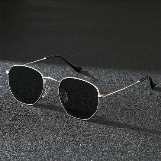 Hexagonal Black Metal Pilot Glasses - SunglassesMart