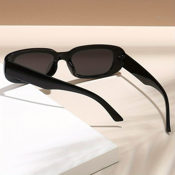 Classic Oval Glasses for Music Festivals & Streetwear - SunglassesMart