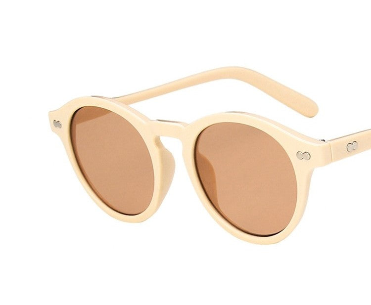 Amazon.com: Dweebzilla Slim Metal Small Oval Classic Round Sunglasses (Gold  Metallic & Black Frame - Black Gradient Lenses) : Clothing, Shoes & Jewelry