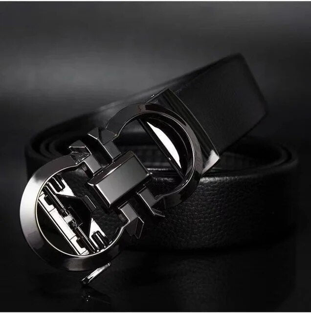 LuxeStride: Men's Exquisite Designer Belt