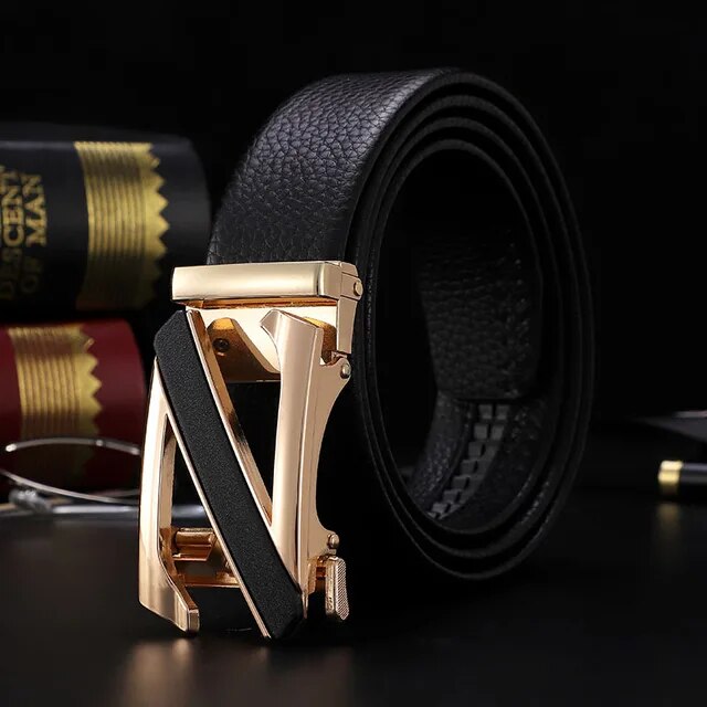 LuxeStride: Men's Exquisite Designer Belt