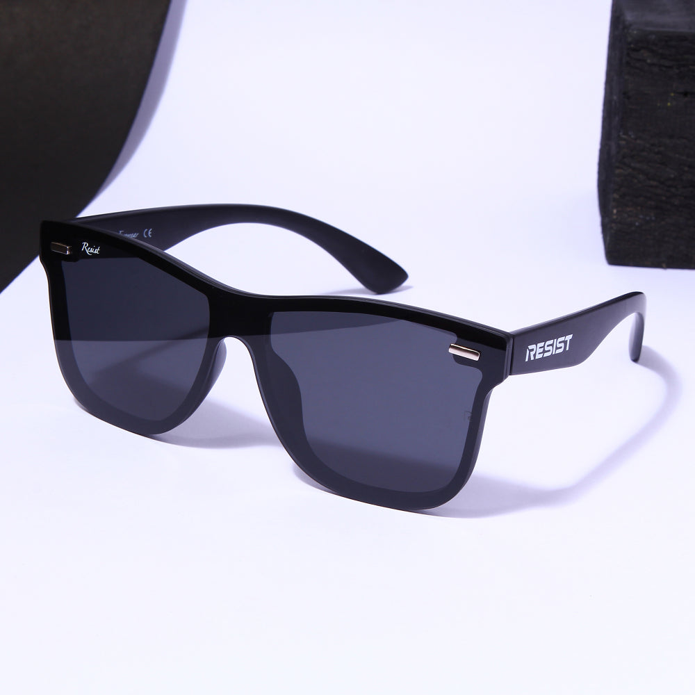 Polarized Wayfarer sunglasses