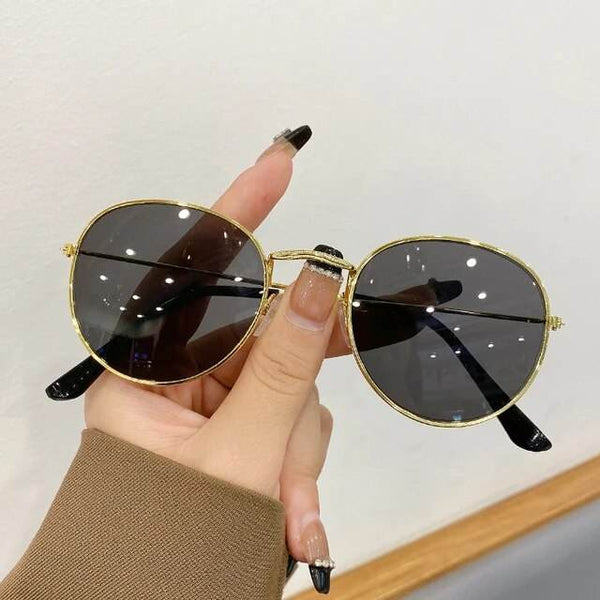 Stylish Vintage Vibe Sunglasses - SunglassesMart