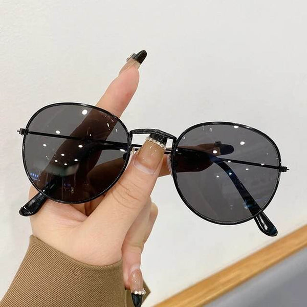 Stylish Vintage Vibe Sunglasses - SunglassesMart