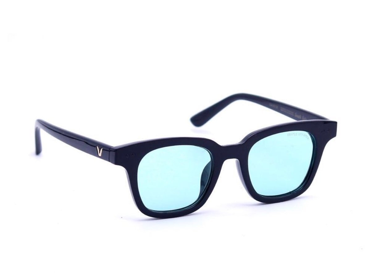 SunglassesMart Stylish Sky Blue Monster Wayfarer Sunglasses