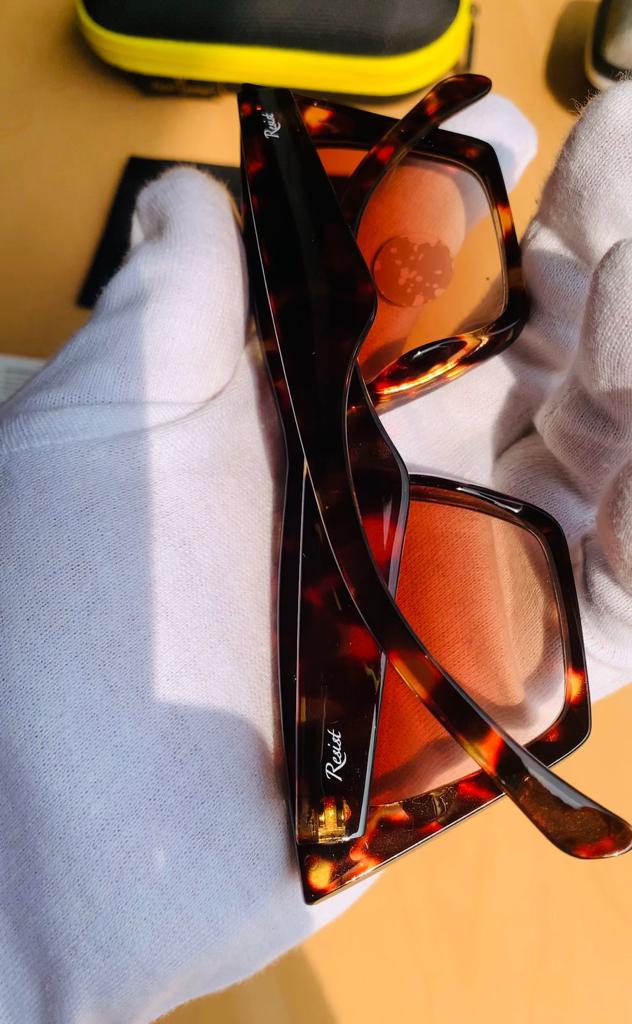 Louis Vuitton Cat Eye Sunglasses for Women for sale