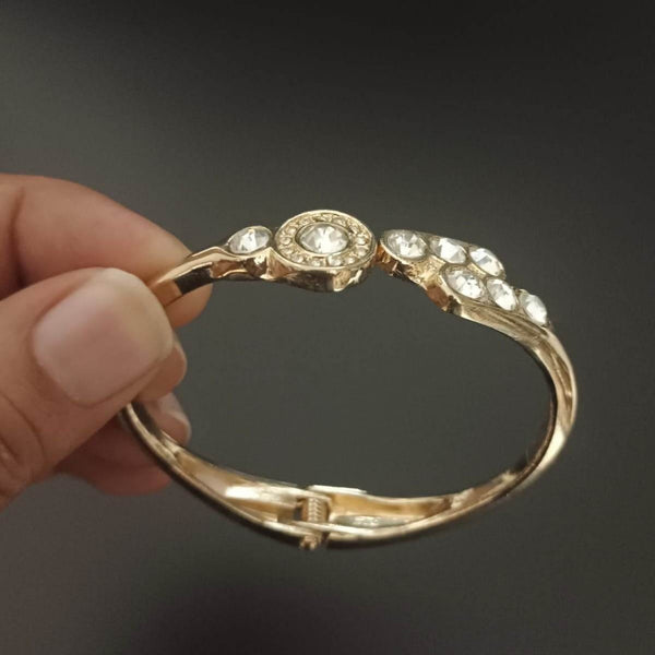 New Diamond design Gold Bracelet For Women - SunglassesMart