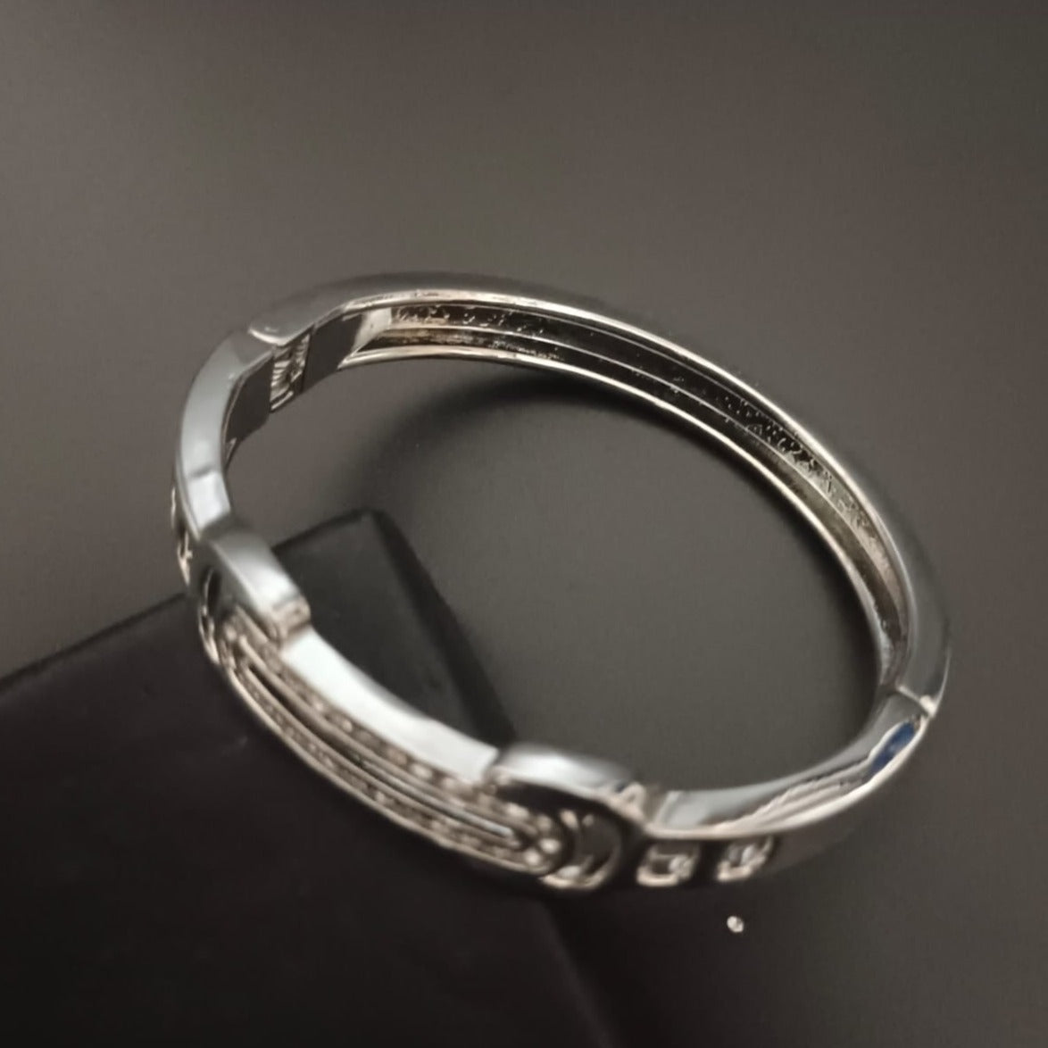 New Silver diamond Finish Bracelet For Men