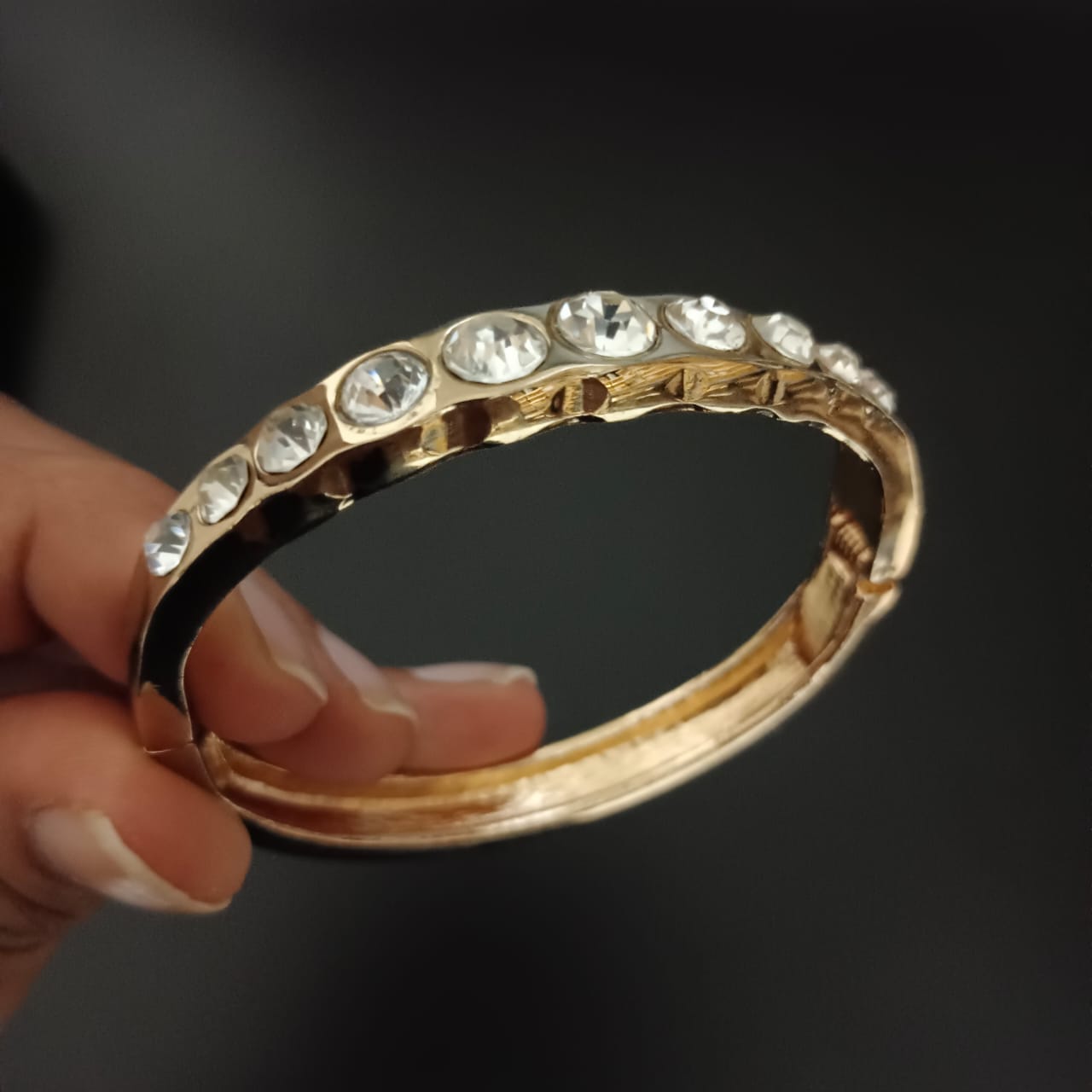New Round Diamond Design Golden Bracelet For Women and Girl