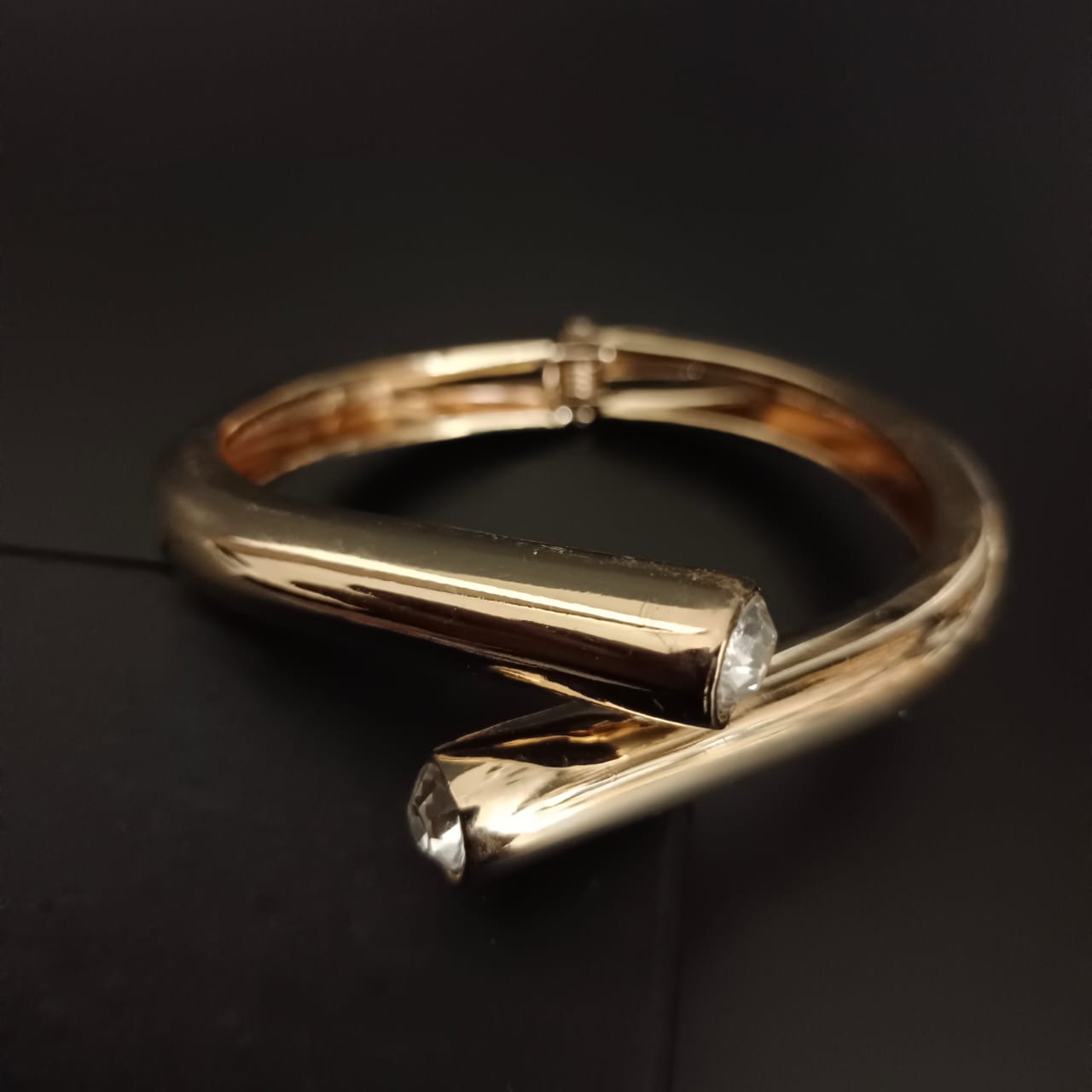 New Golden Twisted Design Bracelet For Women and Girl-
