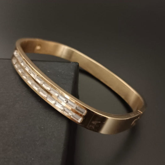 New Golden Rectangular Style Design Diamond Bracelet For Women and Girl-Sunglassesmart
