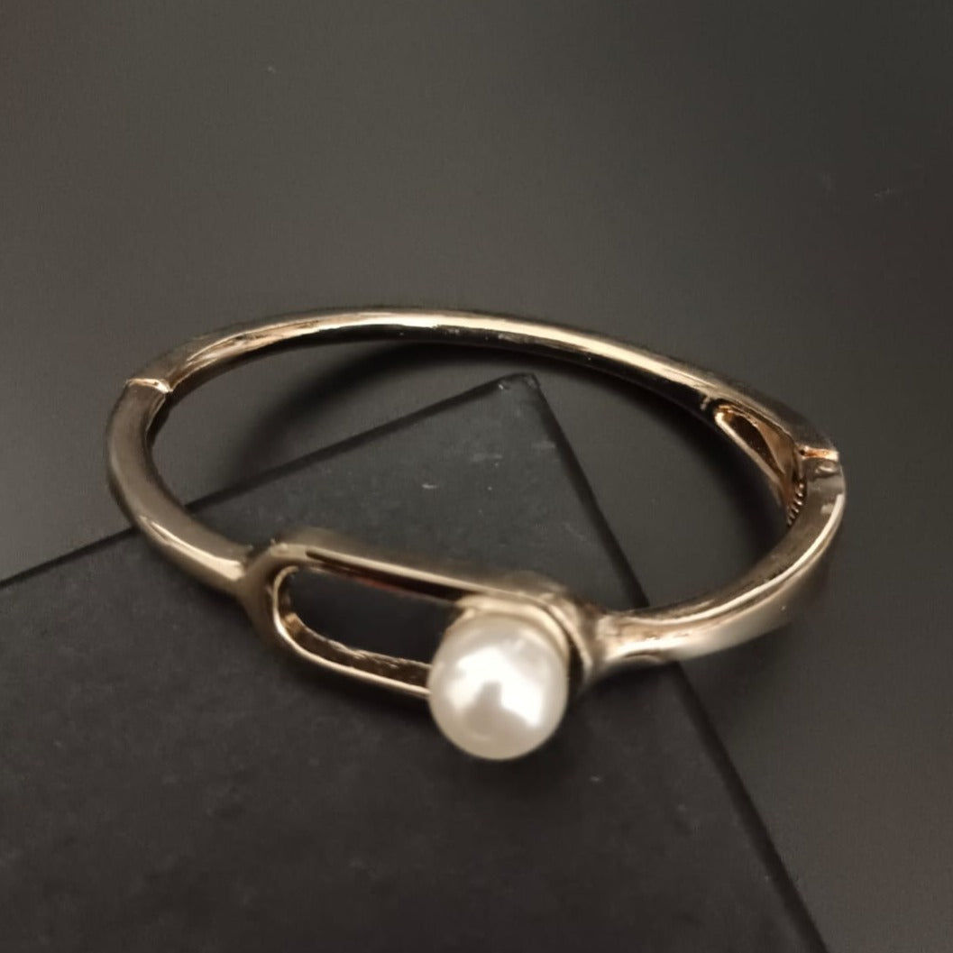 New Golden Pearl Design Kada Bracelet For Women and Girl