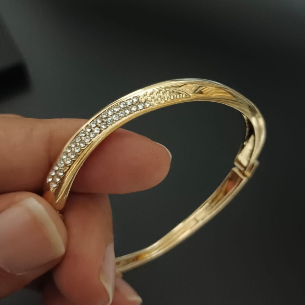 New Golden Diamond Kada Bracelet For Women and Girl
