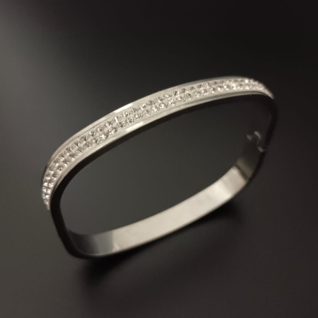 New Silver Rectangular Style Design Diamond Bracelet For Women and Girl