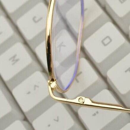 Vintage Hexagonal Eyeglasses - SunglassesMart